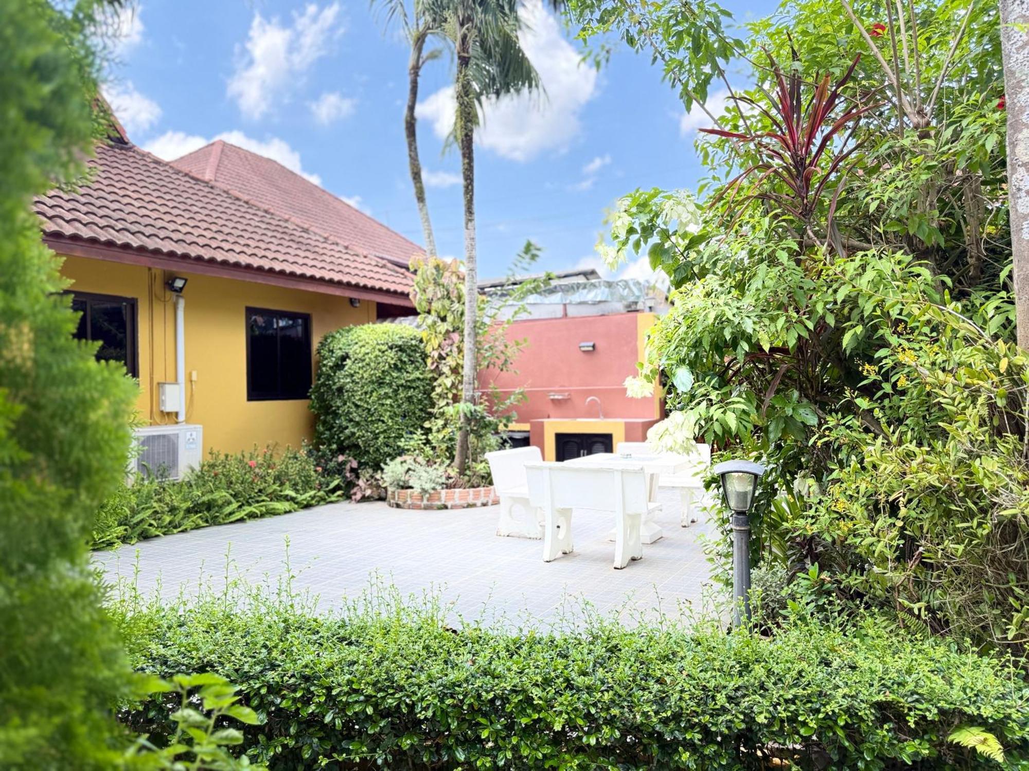 Family Bungalow Kamala Εξωτερικό φωτογραφία